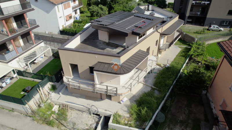 Foto appartamento in vendita a Ala (Trento)