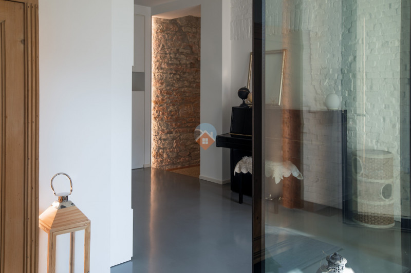 Foto appartamento in vendita a Rovereto (Trento)