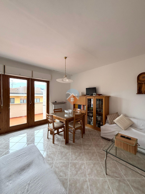 Foto appartamento in vendita a Isera (Trento)