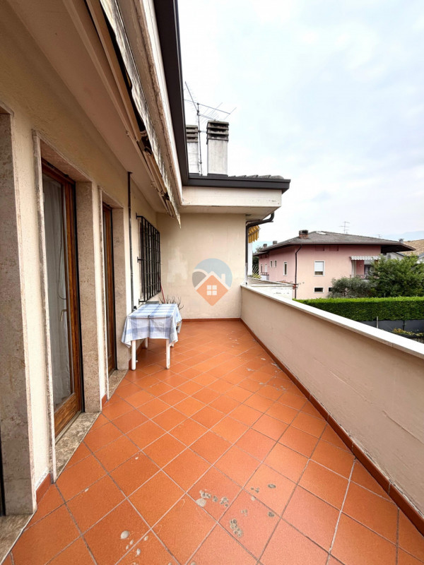 Foto appartamento in vendita a Isera (Trento)