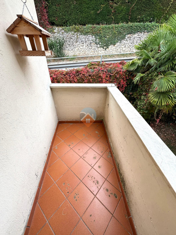 Foto appartamento in vendita a Isera (Trento)