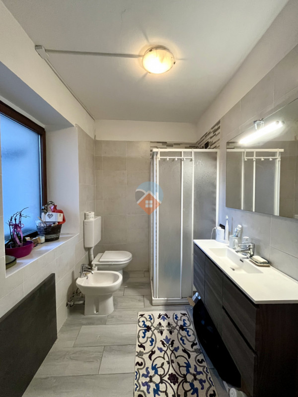 Foto appartamento in vendita a Rovereto (Trento)