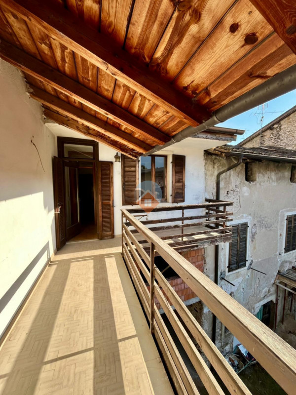 Foto appartamento in vendita a Mori (Trento)