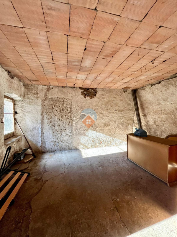 Foto appartamento in vendita a Mori (Trento)