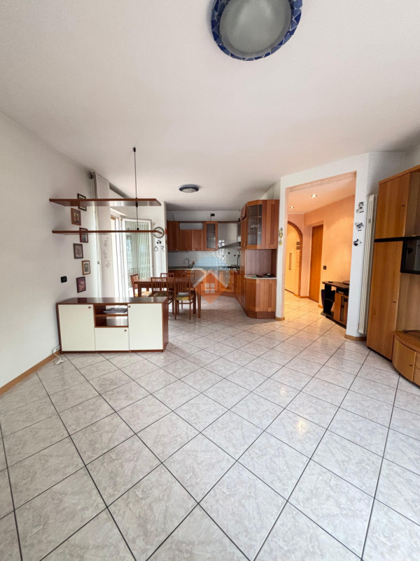 Foto appartamento in vendita a Rovereto (Trento)