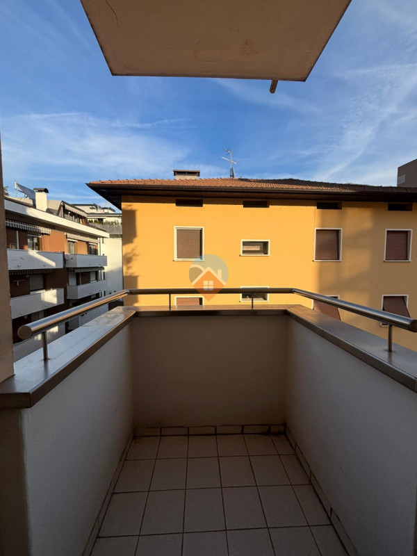 Foto appartamento in vendita a Trento (Trento)
