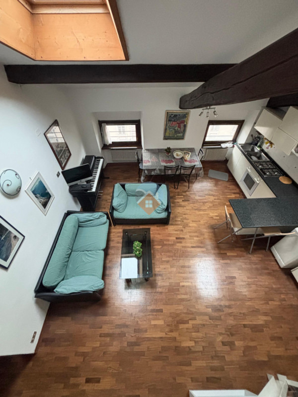 Foto appartamento in vendita a Rovereto (Trento)