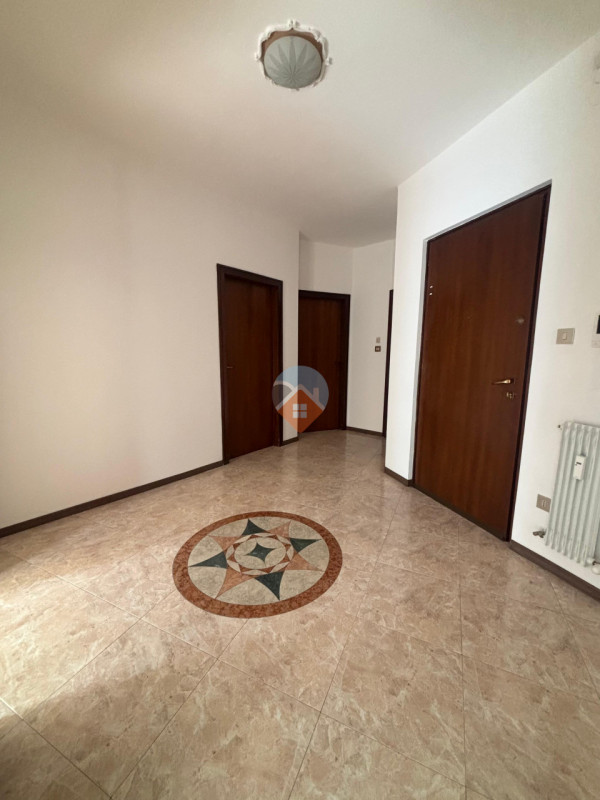 Foto appartamento in vendita a Rovereto (Trento)