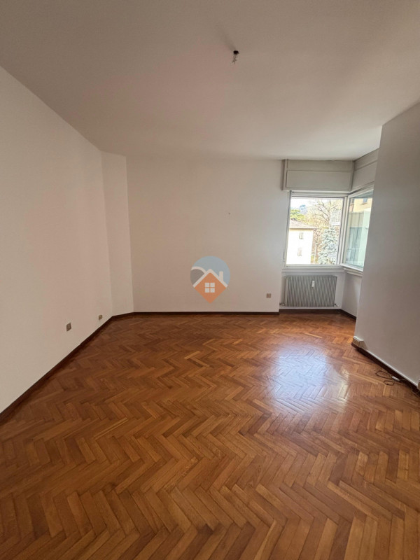 Foto appartamento in vendita a Rovereto (Trento)