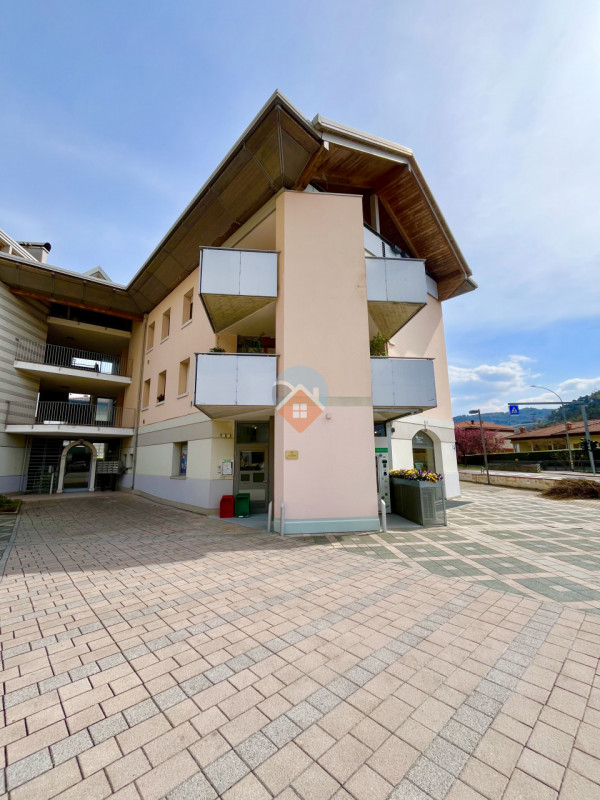 Foto appartamento in vendita a Mori (Trento)