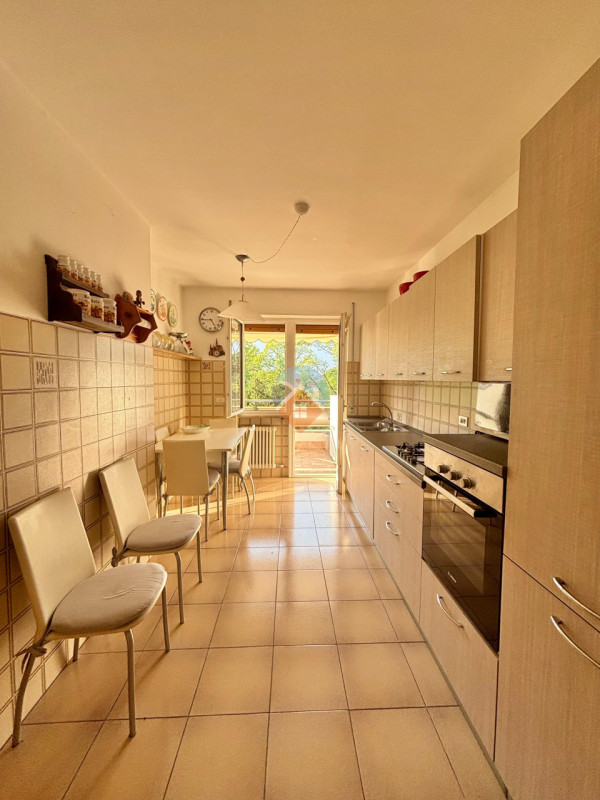 Foto appartamento in vendita a Rovereto (Trento)