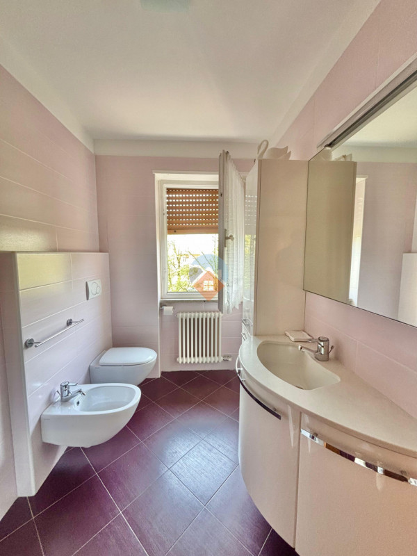 Foto appartamento in vendita a Rovereto (Trento)