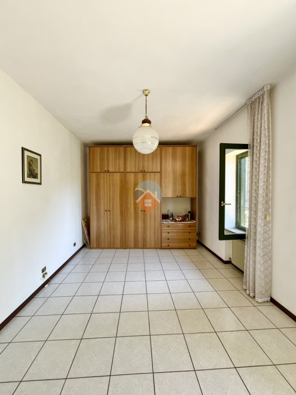 Foto appartamento in vendita a Rovereto (Trento)