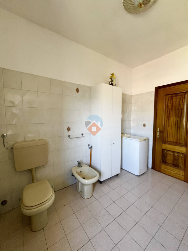Foto appartamento in vendita a Rovereto (Trento)