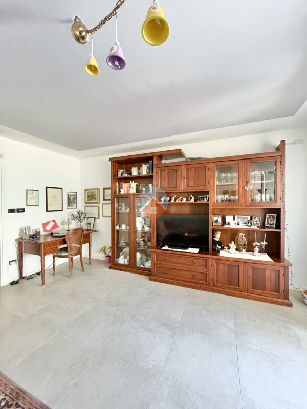 Foto appartamento in vendita a Trento (Trento)