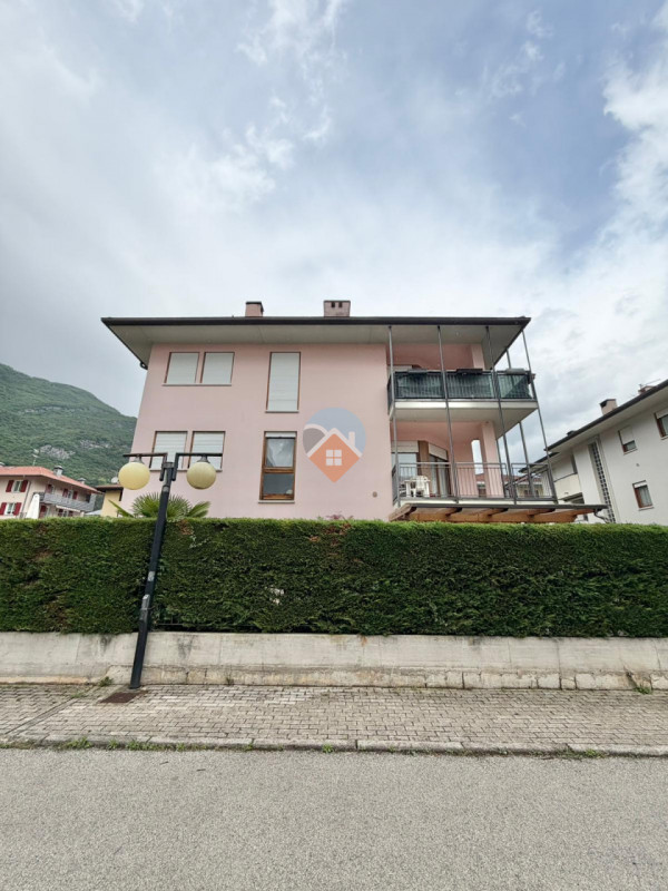 Foto appartamento in vendita a Aldeno (Trento)