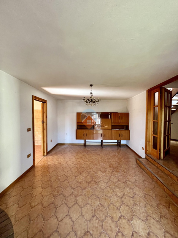 Foto appartamento in vendita a Villa Lagarina (Trento)