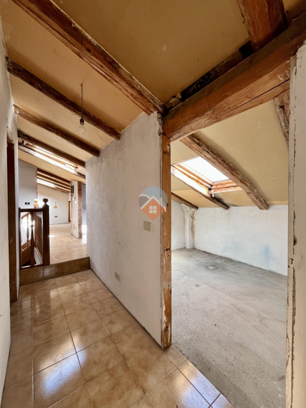 Foto appartamento in vendita a Villa Lagarina (Trento)