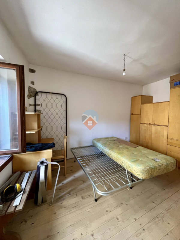 Foto porzione di casa in vendita a Villa Lagarina (Trento)