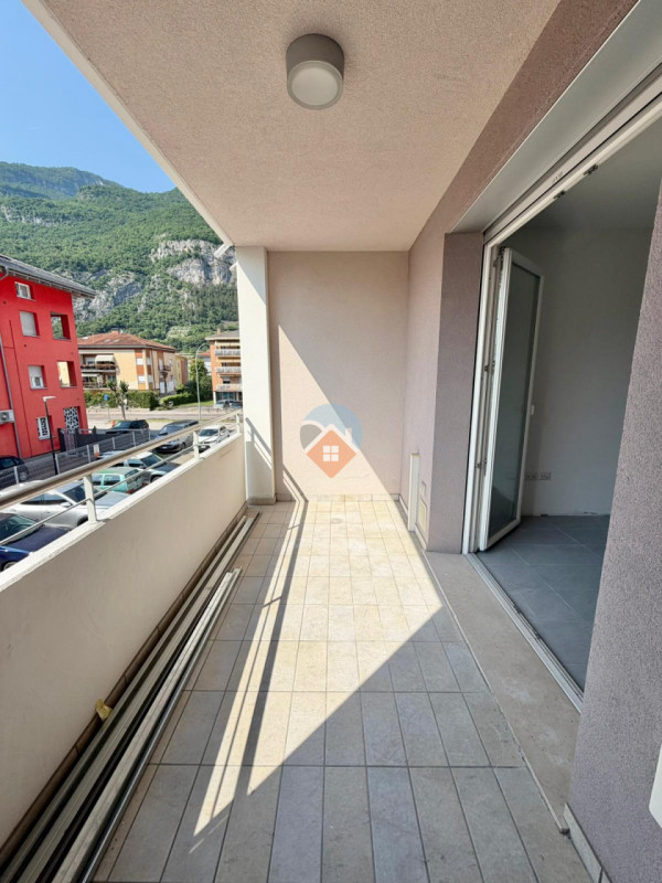 Foto appartamento in vendita a Mori (Trento)