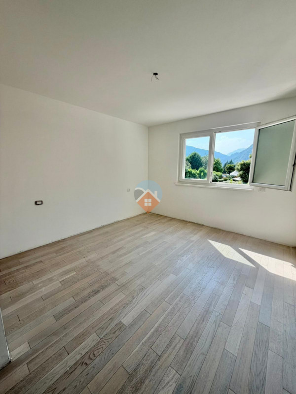 Foto appartamento in vendita a Mori (Trento)