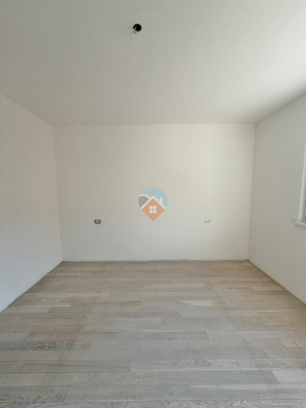 Foto appartamento in vendita a Mori (Trento)