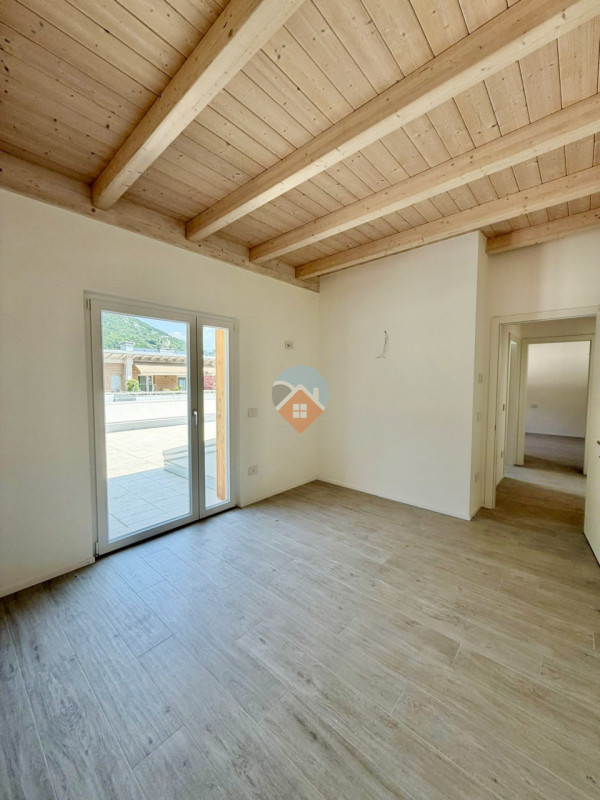 Foto appartamento in vendita a Mori (Trento)