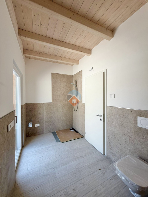 Foto appartamento in vendita a Mori (Trento)
