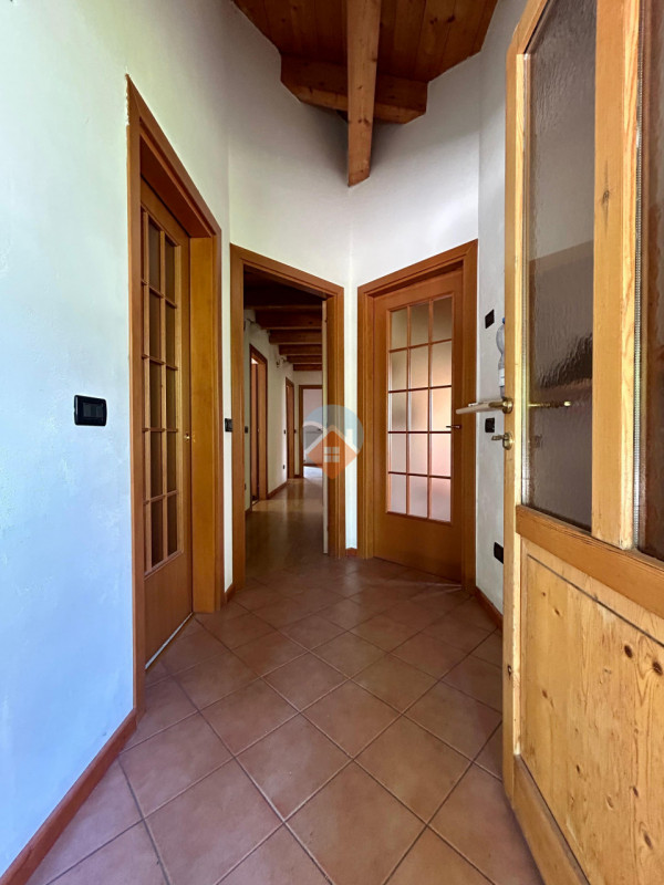 Foto casa indipendente in vendita a Ala (Trento)