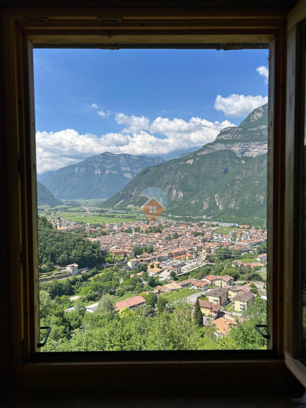 Foto casa indipendente in vendita a Ala (Trento)