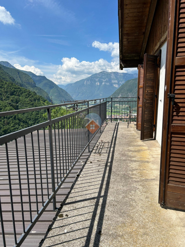 Foto casa indipendente in vendita a Ala (Trento)