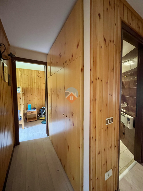 Foto appartamento in vendita a Vallarsa (Trento)