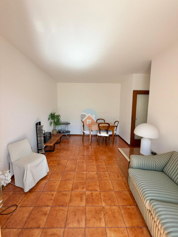 Foto appartamento in vendita a Rovereto (Trento)
