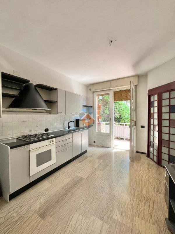 Foto appartamento in vendita a Rovereto (Trento)