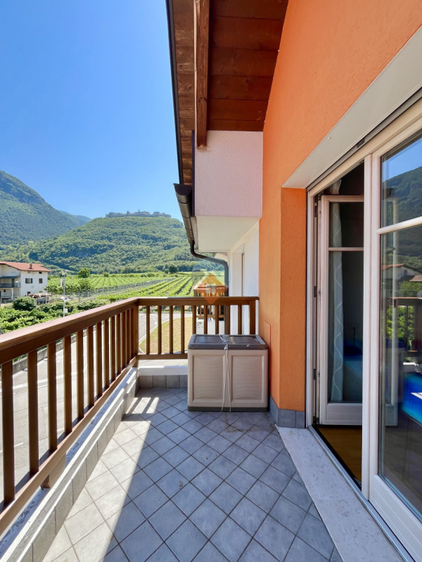 Foto appartamento in vendita a Calliano (Trento)