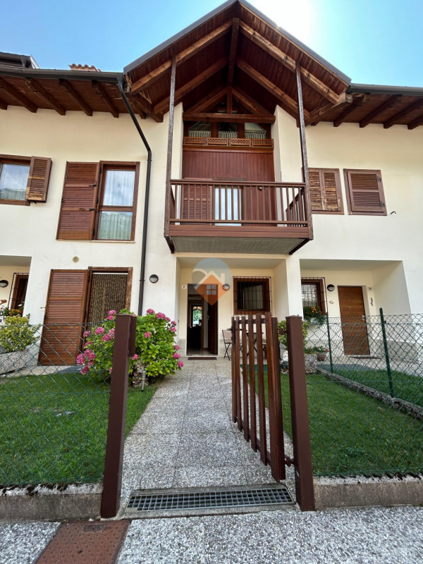 Foto villetta a schiera in vendita a Villa Lagarina (Trento)