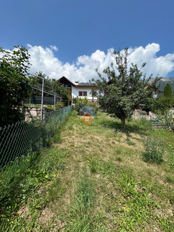Foto villetta a schiera in vendita a Villa Lagarina (Trento)