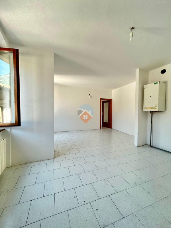 Foto appartamento in vendita a Ala (Trento)