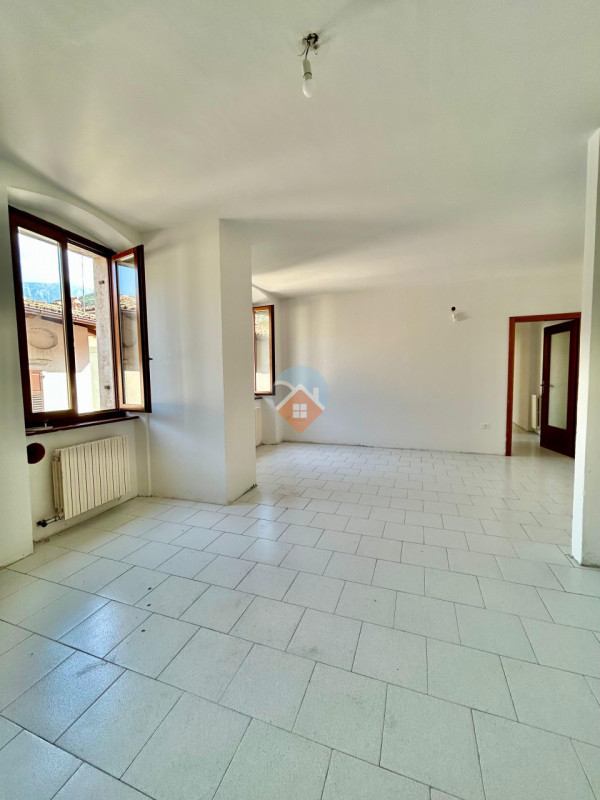 Foto appartamento in vendita a Ala (Trento)