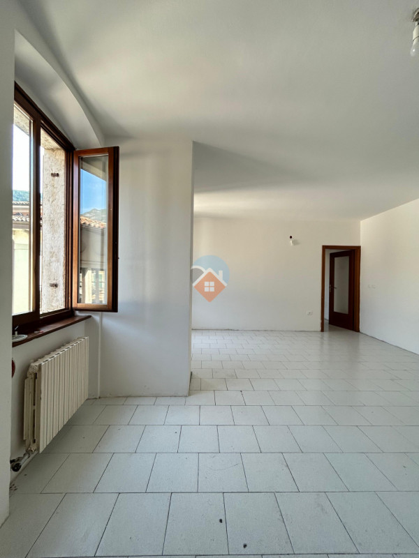 Foto appartamento in vendita a Ala (Trento)