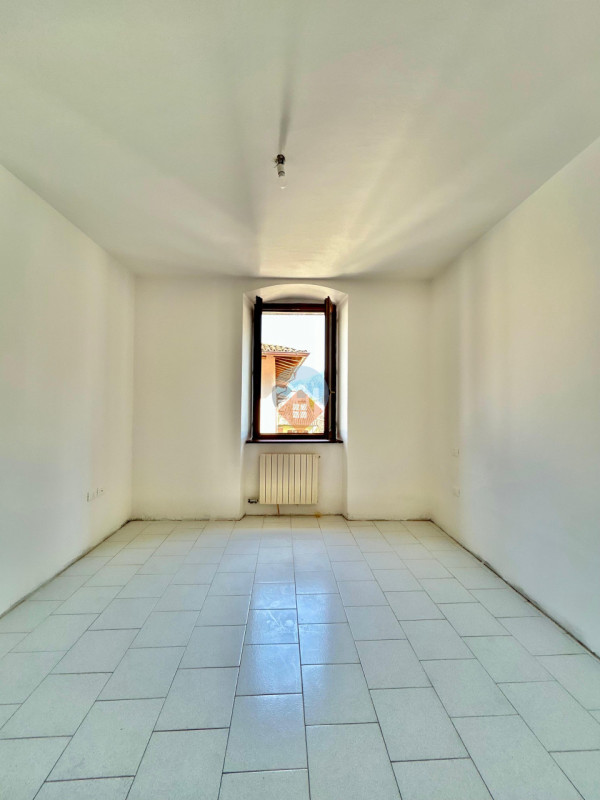 Foto appartamento in vendita a Ala (Trento)