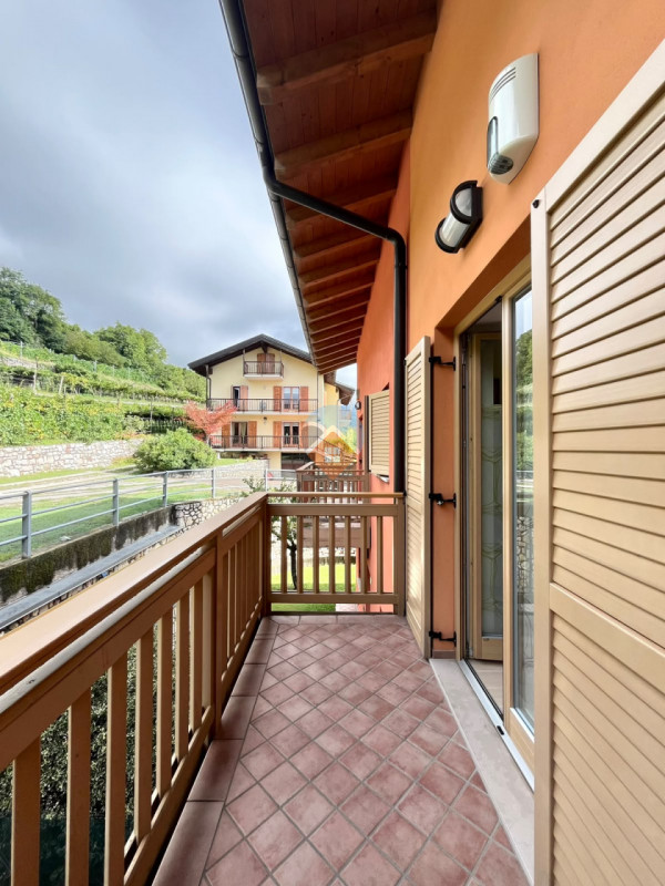 Foto villetta a schiera in vendita a Villa Lagarina (Trento)