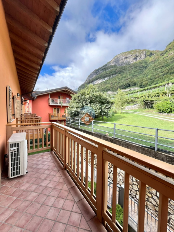 Foto villetta a schiera in vendita a Villa Lagarina (Trento)