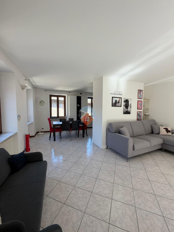 Foto appartamento in vendita a Mori (Trento)