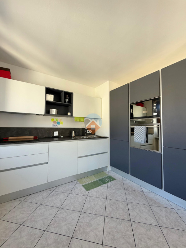 Foto appartamento in vendita a Mori (Trento)