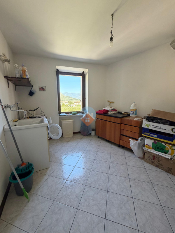 Foto appartamento in vendita a Mori (Trento)
