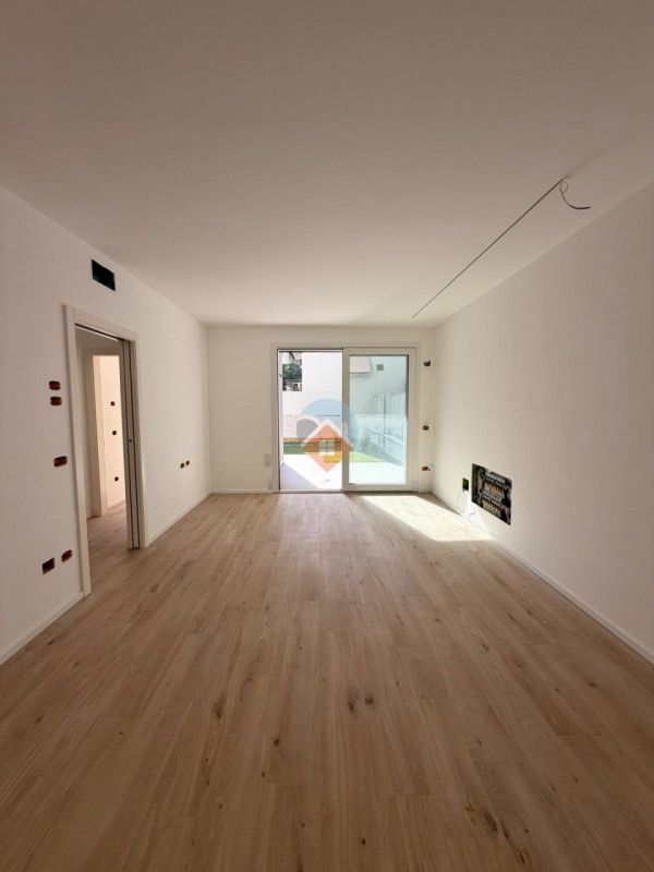 Foto appartamento in vendita a Rovereto (Trento)