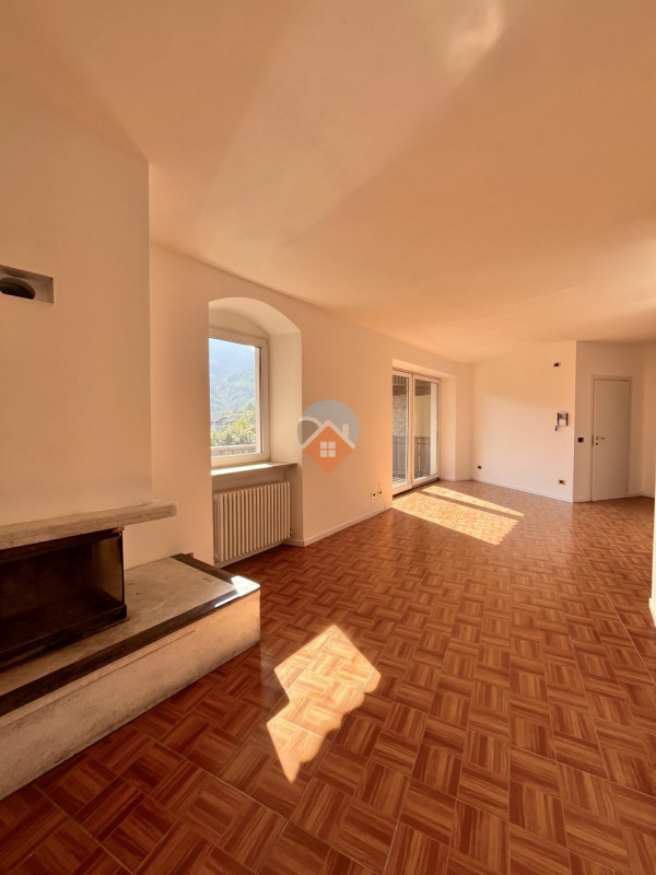 Foto appartamento in vendita a Brentonico (Trento)