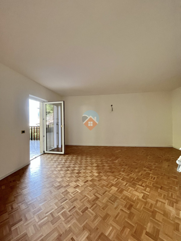 Foto appartamento in vendita a Brentonico (Trento)