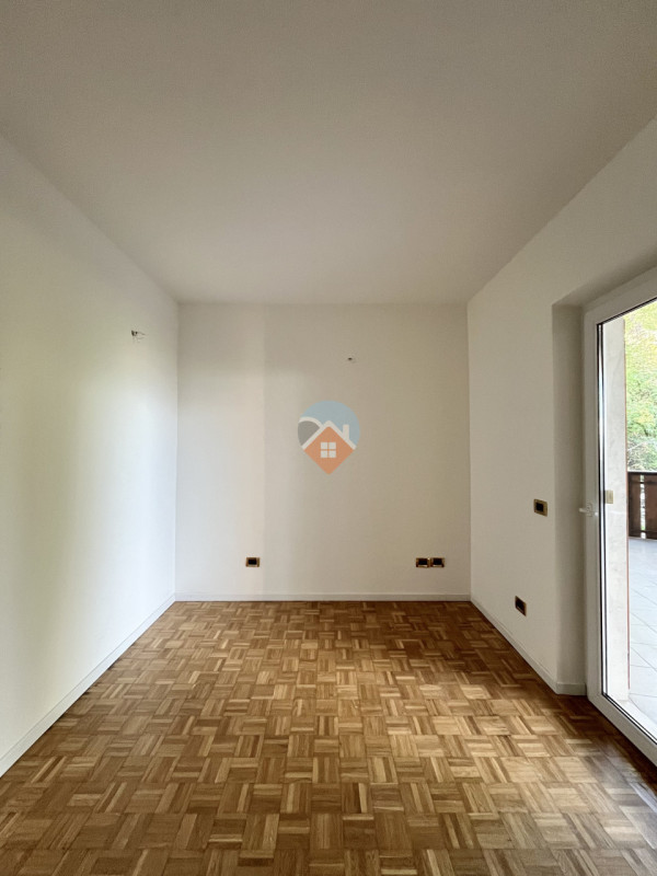 Foto appartamento in vendita a Brentonico (Trento)